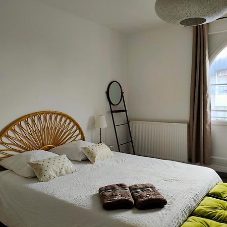 Dunkirk A La Villa Perroy Les Chambres Sont Spacieuses Et Les Petit-Dejeuners Offerts المظهر الخارجي الصورة